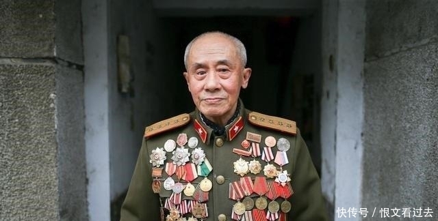 功绩|他荣获10个一等功12个二等功，却隐姓埋名，临死前子女才知其功绩