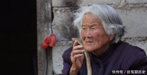  临死前|九旬老太拒绝上户口，临死前坦白自己真实身份，让人听了大吃一惊