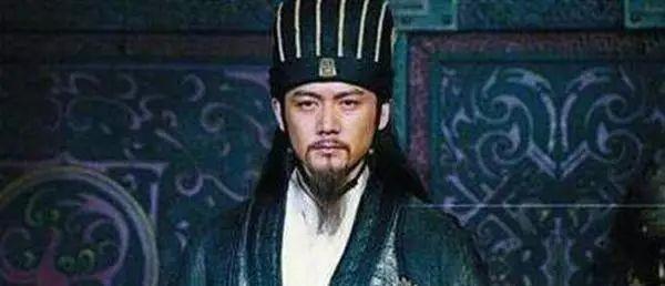 刘备|历史上诸葛亮在刘备时期,地位怎么样?地位会低于法正么?