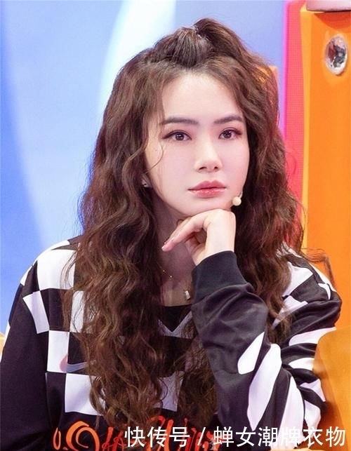 俗气|女人40岁以后，请远离这4种“发型”，俗气又显老，还容易脱发！