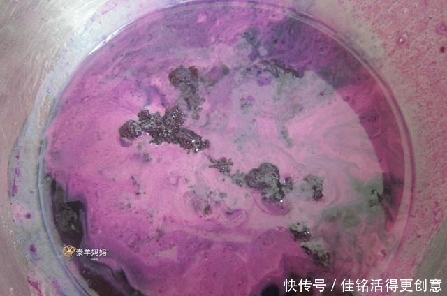 简单|这个千层蒸糕颜色漂亮,Q弹爽口,特别适合夏天吃,做法特别简单