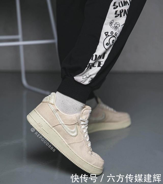 AF1|Stussy x AF1上脚果然香!两双配色你怎么选