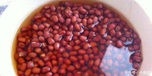 浸泡|不管煮什么豆,别直接丢锅里煮了,多做“1步”,轻松煮开花