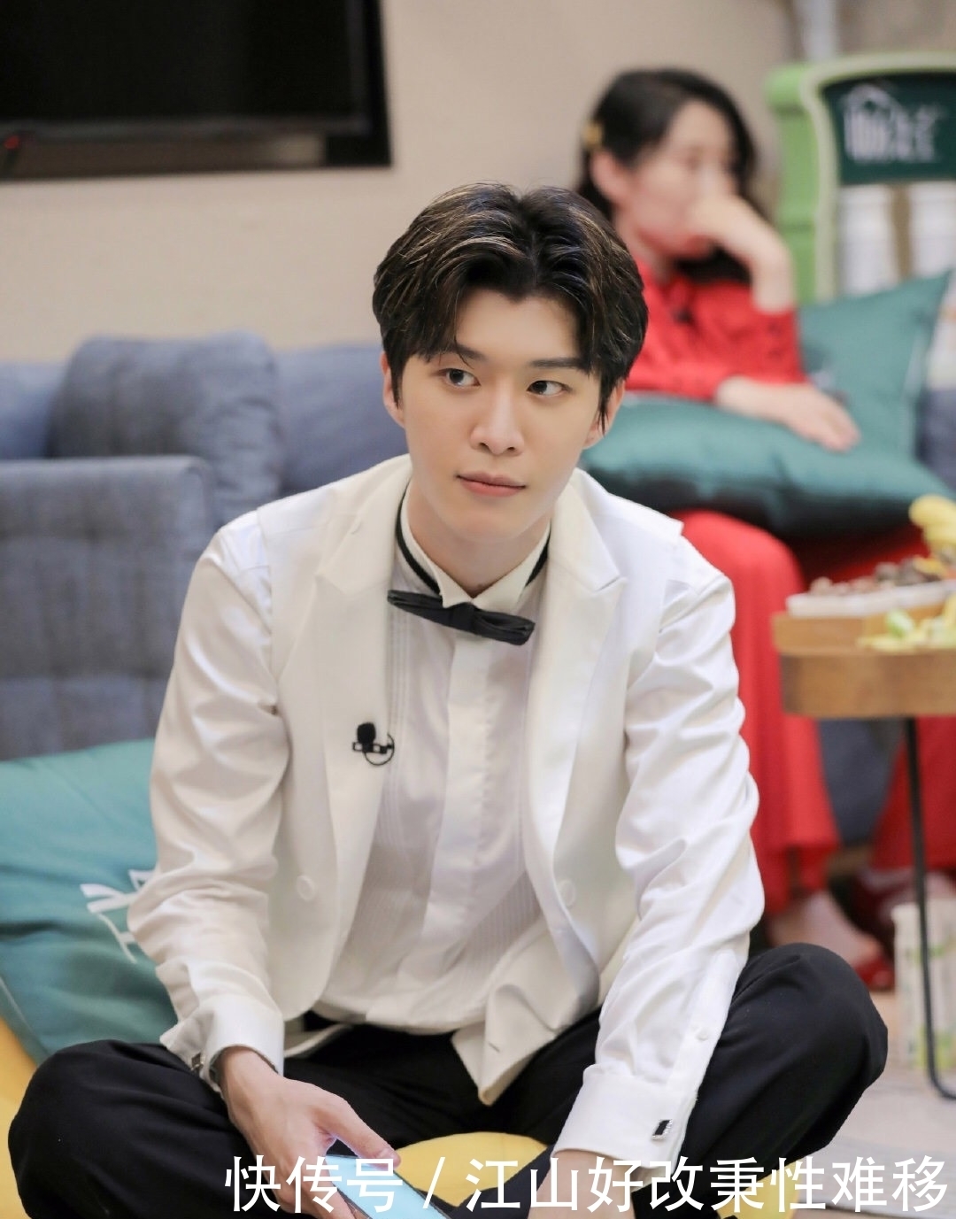 邓伦|李现、朱一龙、邓伦、张翰、范丞丞、陈立农的娱乐消息