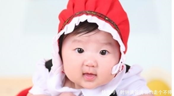  孩子|满月里的宝宝有这5个特点，说明不仅智商非常高，还可能是小天才