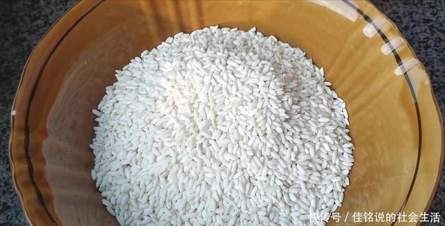 好吃|糯米里加入大米,简单一做居然这么好吃,我家一周吃5次,太香了