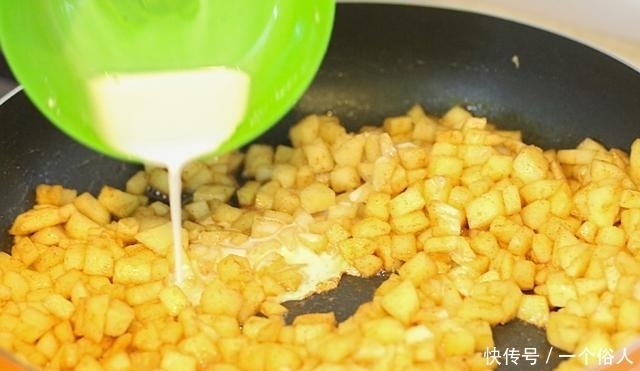 儿子|手抓饼做苹果派,简单又美味,儿子说:再也不用去必胜客了