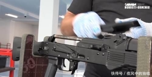 步枪|车间显得干净整洁,亚美尼亚开始组装一突击步枪,每把是手工完成