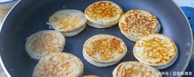 牛奶|1碗糯米粉,一杯牛奶,筷子搅一搅,软糯香甜,3斤糯米粉不够吃