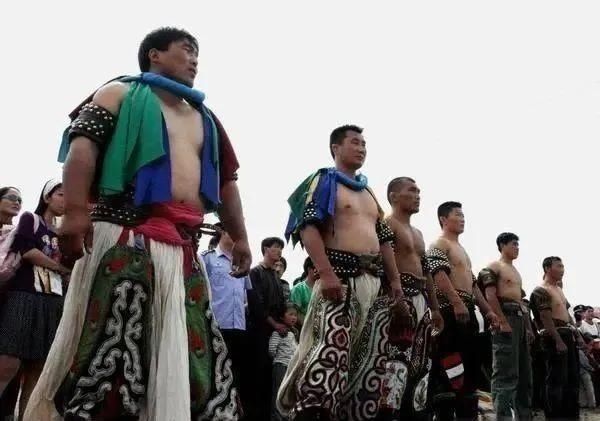 实拍|实拍蒙古大汉的一日三餐,东北人看后自愧不如难怪长得壮