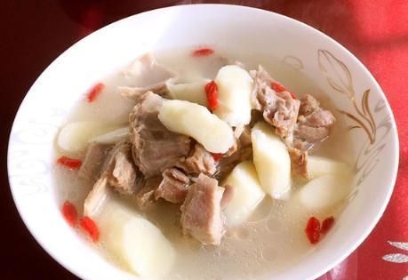 牢记|炖羊肉时,牢记“1不放2不要”,羊肉鲜嫩羊汤鲜美,无膻味更营养