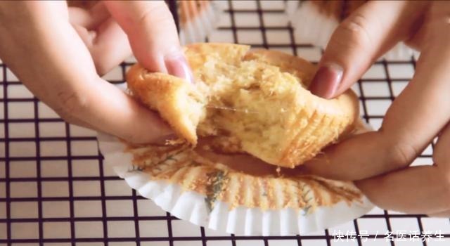 拔丝|网红拔丝蛋糕,教你在家轻松做,松软香甜,掰开就拔丝