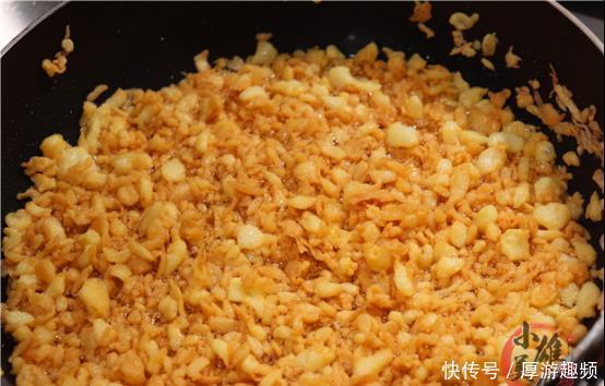 可惜|把鸡蛋放油锅里炸,它是一道有名的小吃,还不知道可惜了,真香