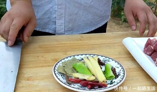 牛肉|土豆烧牛肉,做法简单,口感嫩滑