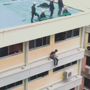  闺蜜|搞笑GIF：防火防盗防闺蜜，这句话还是很有道理的