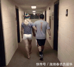  辣眼|这么辣眼的衣服，能穿出去是需要多大的勇气啊，哈哈