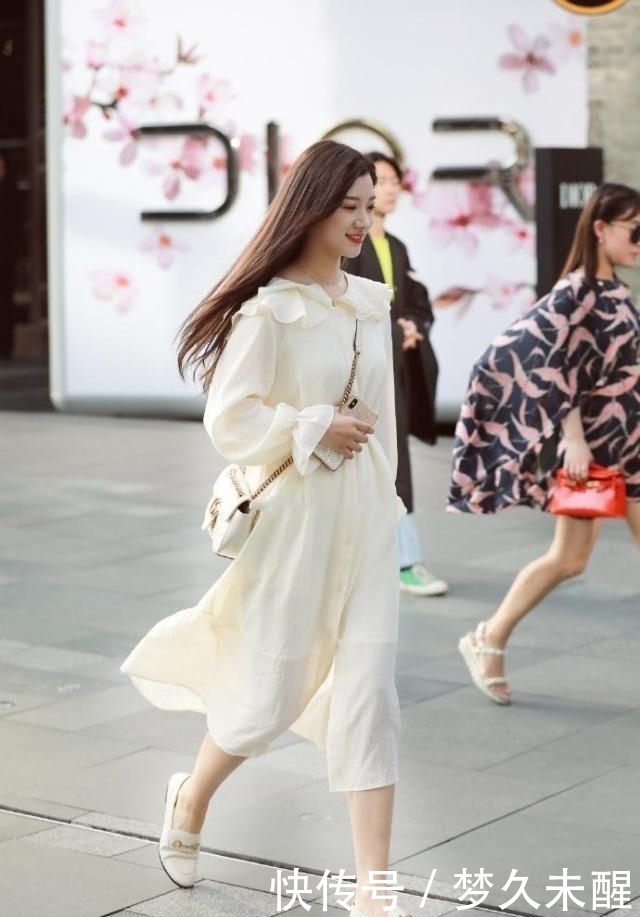  设计|这9种色的裙子也太美了吧，穿出少女感还抢镜！