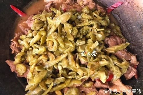 一缸|家家一缸的情景不在,90后以后的年轻人再也不吃不到,你吃过吗