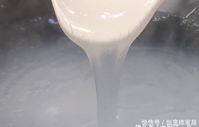  搅拌|想吃凉粉不用买了，掌握这个比例，在家也能做出嫩滑又劲道的凉粉