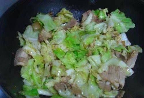 卷心菜|为什么包菜这么美味厨师教你怎么做,很简单