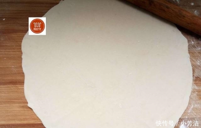 家常|家常烙饼最简单的方法,多加这一步,又软又薄,一分钟烙一张!