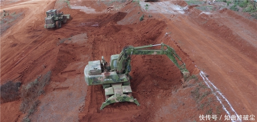 大图|「高清大图」驻训砺精兵 官兵勇争先