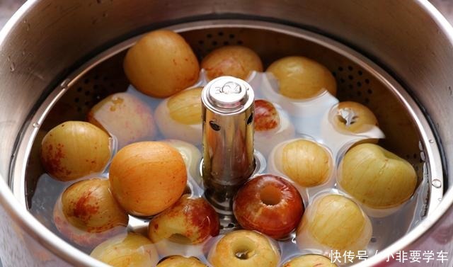 美味|秋天,碰到这水果别手软,6块一斤,煮一锅囤起来,冬天吃特美味