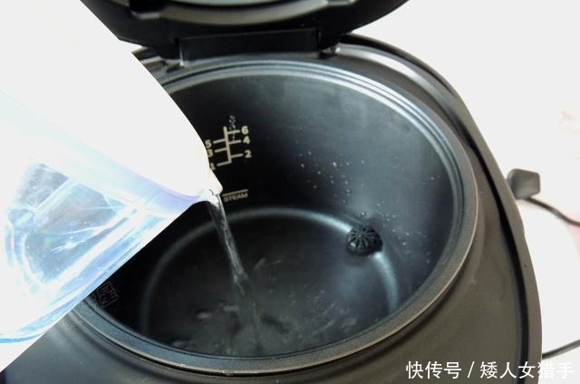 胡萝卜|换着花样吃米饭,美味饱腹配料多,比寿司简单,当早餐正合适