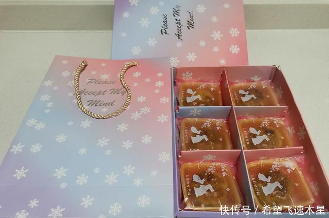  广式|自制广式月饼，不用转化糖浆和碱水，香酥可口，比外面卖的还好吃