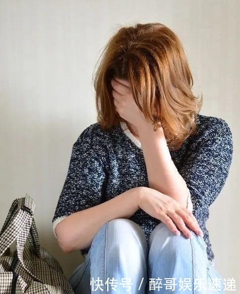 花钱|结婚后,你会瞒着另一半给父母花钱吗?网友们的回答太戳心!