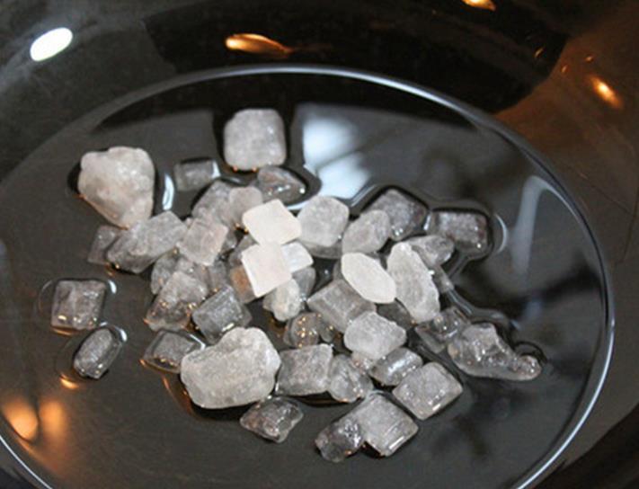 大厨|炒糖色,别直接炒糖!大厨:多做1步,颜色红亮,味道香甜不发苦