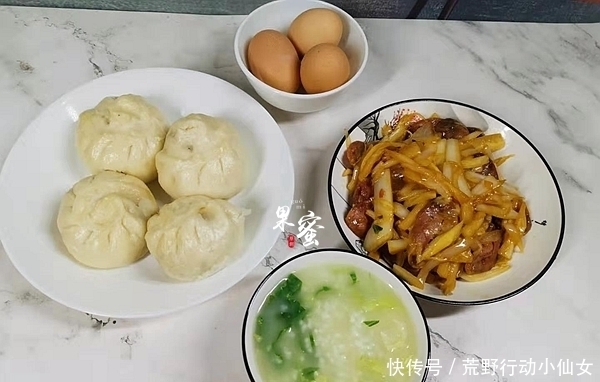 营养|一家三口的早餐,简单快捷,经典营养,家人连夸味美