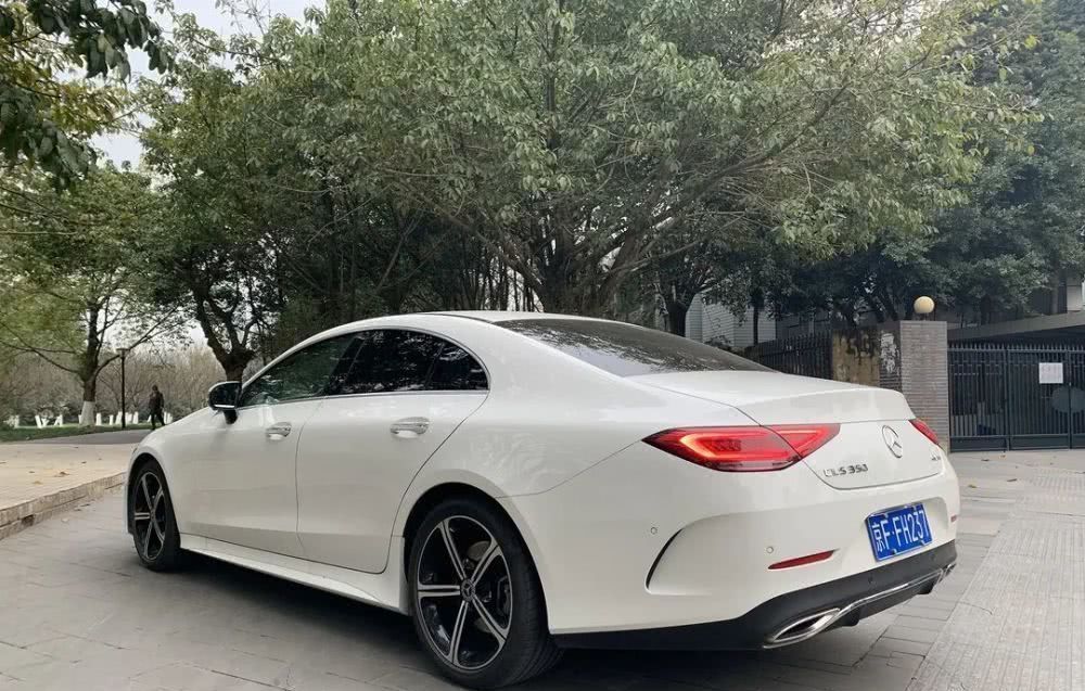 CLS3504MATIC80|评测奔驰CLS3504MATIC80万买台四缸的四门轿跑车到底“疯不疯”