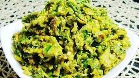 硝酸盐和亚|香椿炒鸡蛋,千万别直接下锅,否则不香嫩异味重,还影响健康