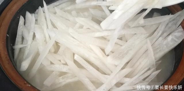 营养|煲萝卜汤想要好喝有诀窍，铁头教你这样煲一锅，营养好喝真美味！