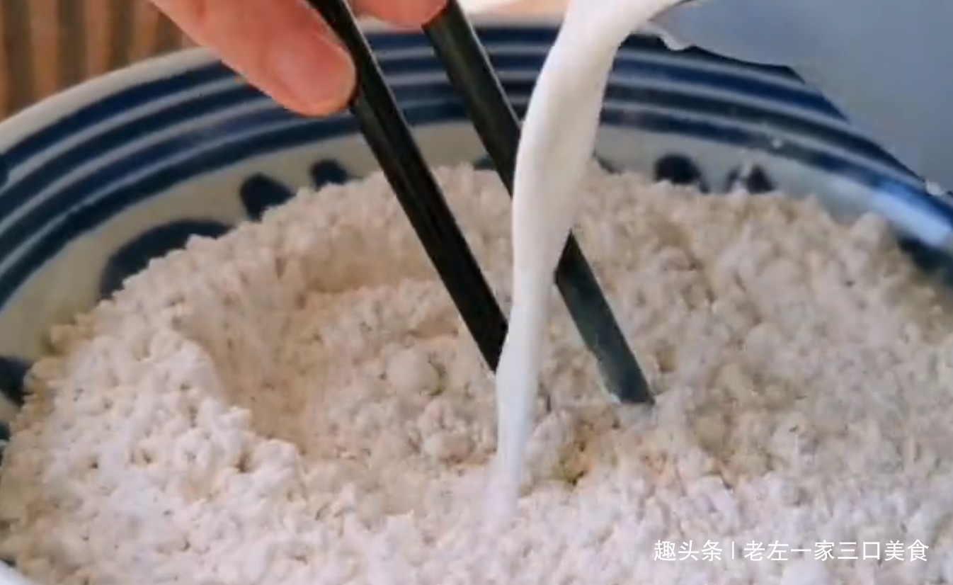 懒人|懒人早餐做法,不揉面不发面,手不沾面,出锅比红烧肉还香,解馋