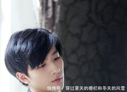  成网|《变形计》的漂亮妹妹梁小友成网红，因父亲生病辍学挣钱，却被网友批评想红