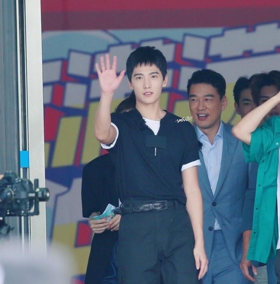  元气|《元气满满的哥哥》接档《浪姐》，杨洋《花少》后五年再上综艺！