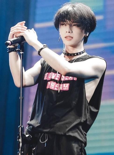 VS|王俊凯VS华晨宇新歌都带这一个字,难道是心有灵犀