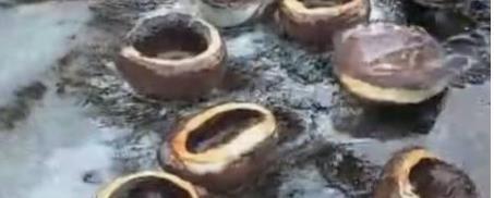 大妈|农村大妈在街上卖的这种小吃,我看着不敢吃,只能怪我没口福