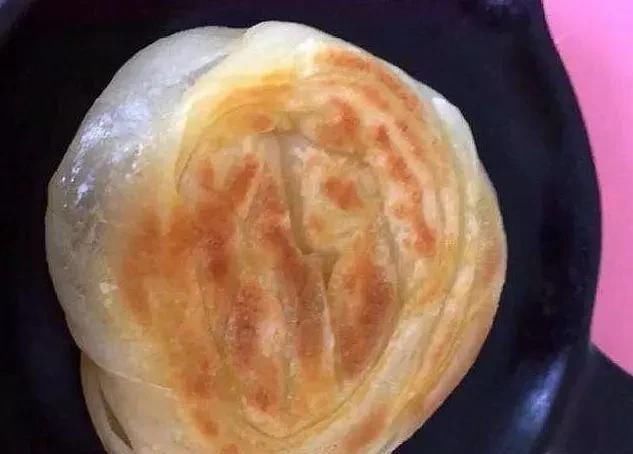 油条|懒人早餐饼,手不沾面,一搅一卷下锅煎,松软又筋道,比油条好吃