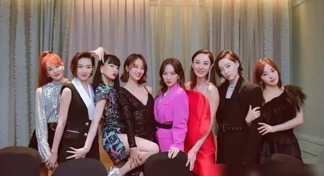  节目当中|比黄圣依还作的女星见识了雪藏13年凭骚出圈却被29位姐姐宠上天