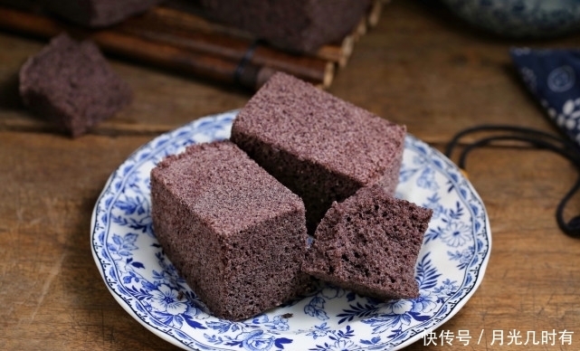 蛋白|无需揉面不用发酵,制作营养蒸糕当早餐,放锅里一蒸好吃还不上火