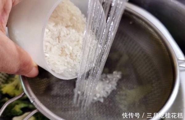 冰清玉洁|冰清玉洁银耳,红的发紫的紫薯,这锅粥必须好吃又顺口