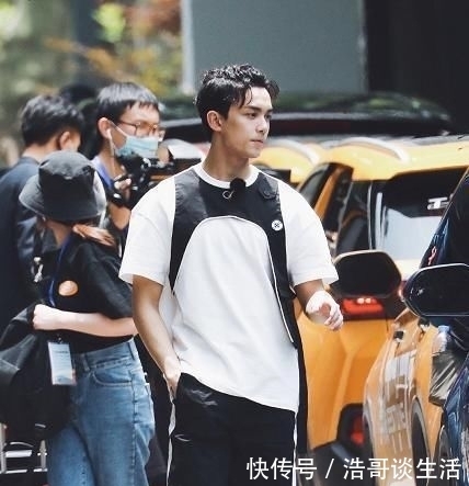 下期|《奔跑吧》下期未播先火,迎来2位跑男老朋友,不用担心收视率了