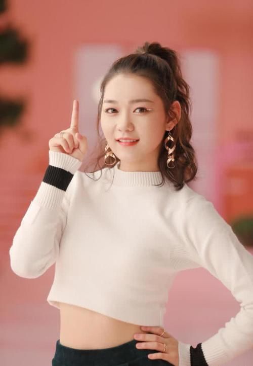 火箭少女101|火箭少女11人原经纪公司闻澜文化被收购,麦锐娱乐频传破产