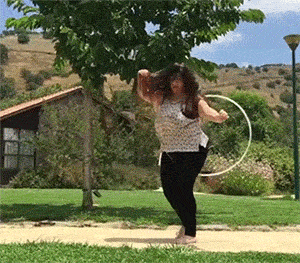 天天|搞笑GIF:我家的电线天天被当成秋千!