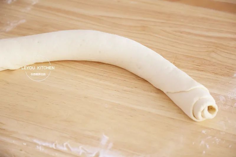 全家人|1斤面粉做6个烧饼,不油不腻,平底锅就能做,刚好全家人的早餐