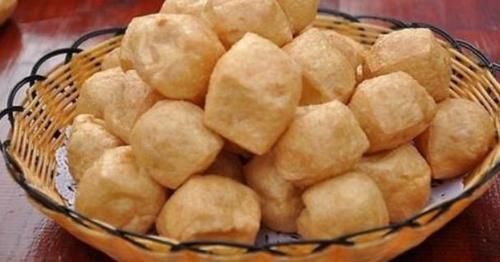 样食|吃麻辣烫时,专挑最“不压秤”的3样食材,老板碰到“高手”了