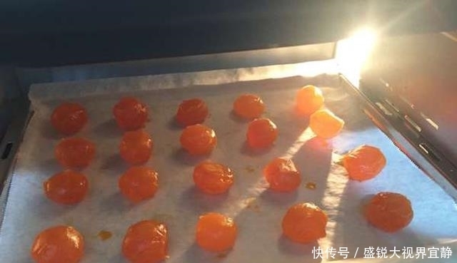  做法|如何做出口感酥脆，层次分明的蛋黄酥，配方和做法分享给你